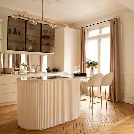 Apartment Maison V L Saint-germain - Luxurious 5br With Ac