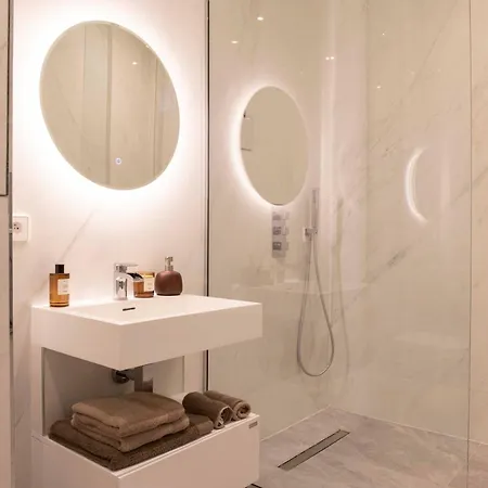 Apartment Maison V L Saint-germain - Luxurious 5br With Ac